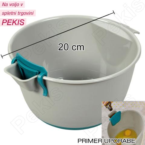 Posoda z vgrajenim merilnim predalom 20 cm, plastika